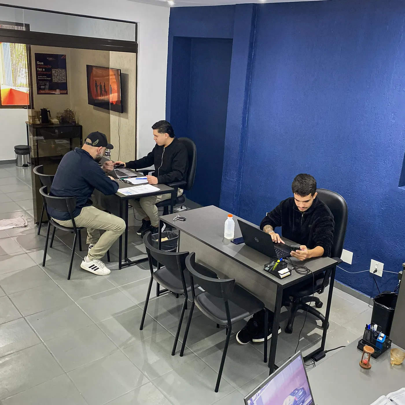 Equipe Fast Bacacheri no escritório